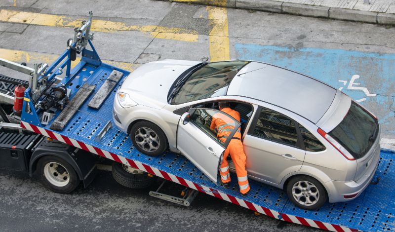 towing a car blog image
